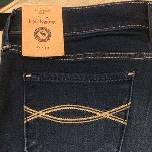 💕new Abercrombie kids denim jean legging Sz 9/10